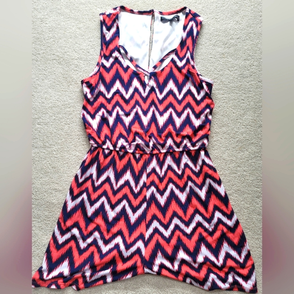 Worn 1x Women's Small Chevron Romper